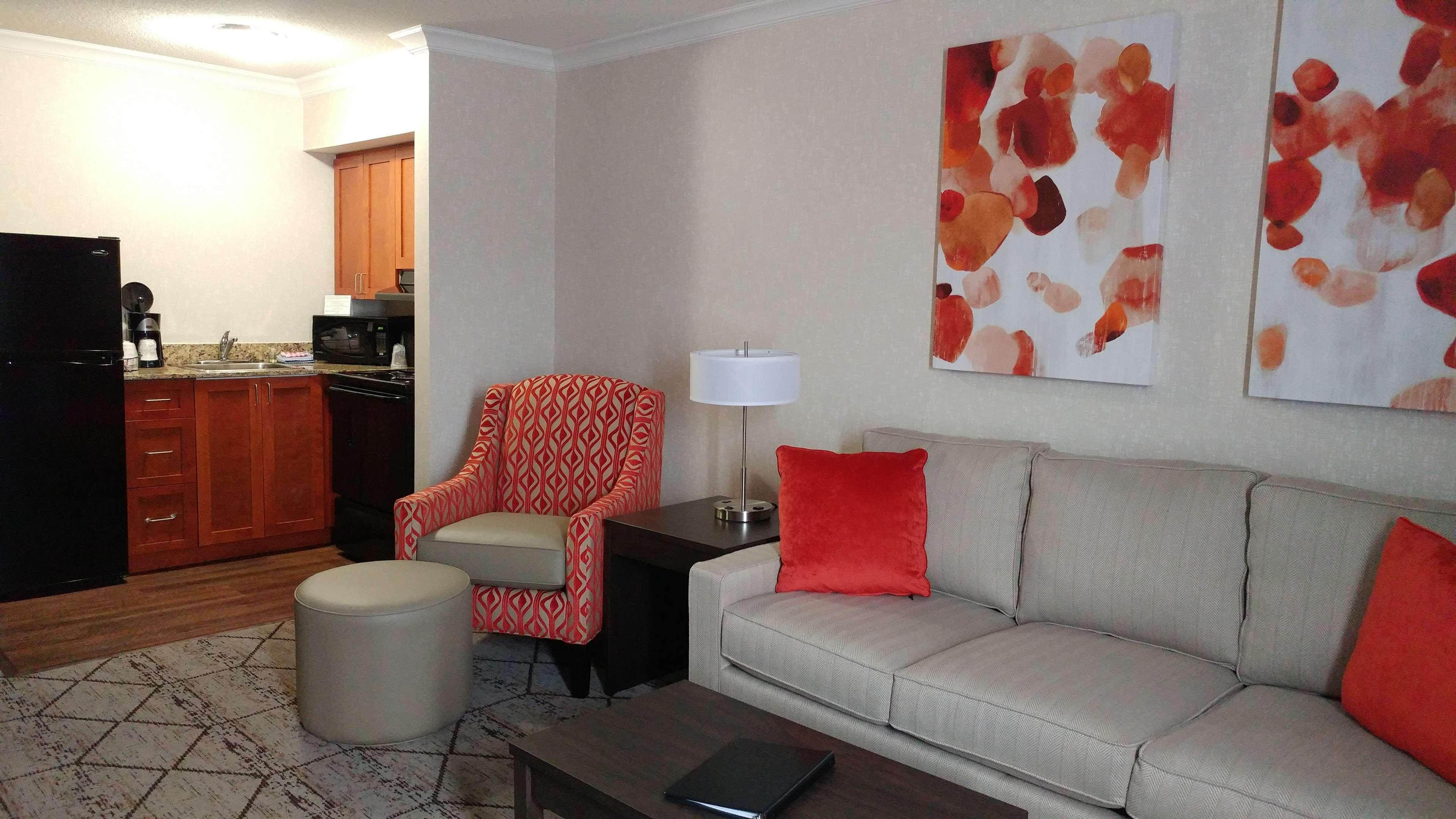 Western Rose Hotel 3*